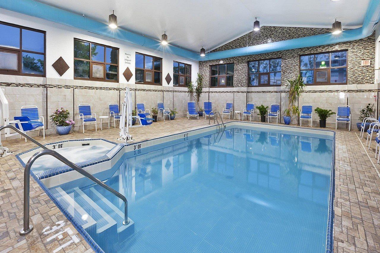 Candlewood Suites Grand Rapids Airport By Ihg Cascade Eksteriør billede