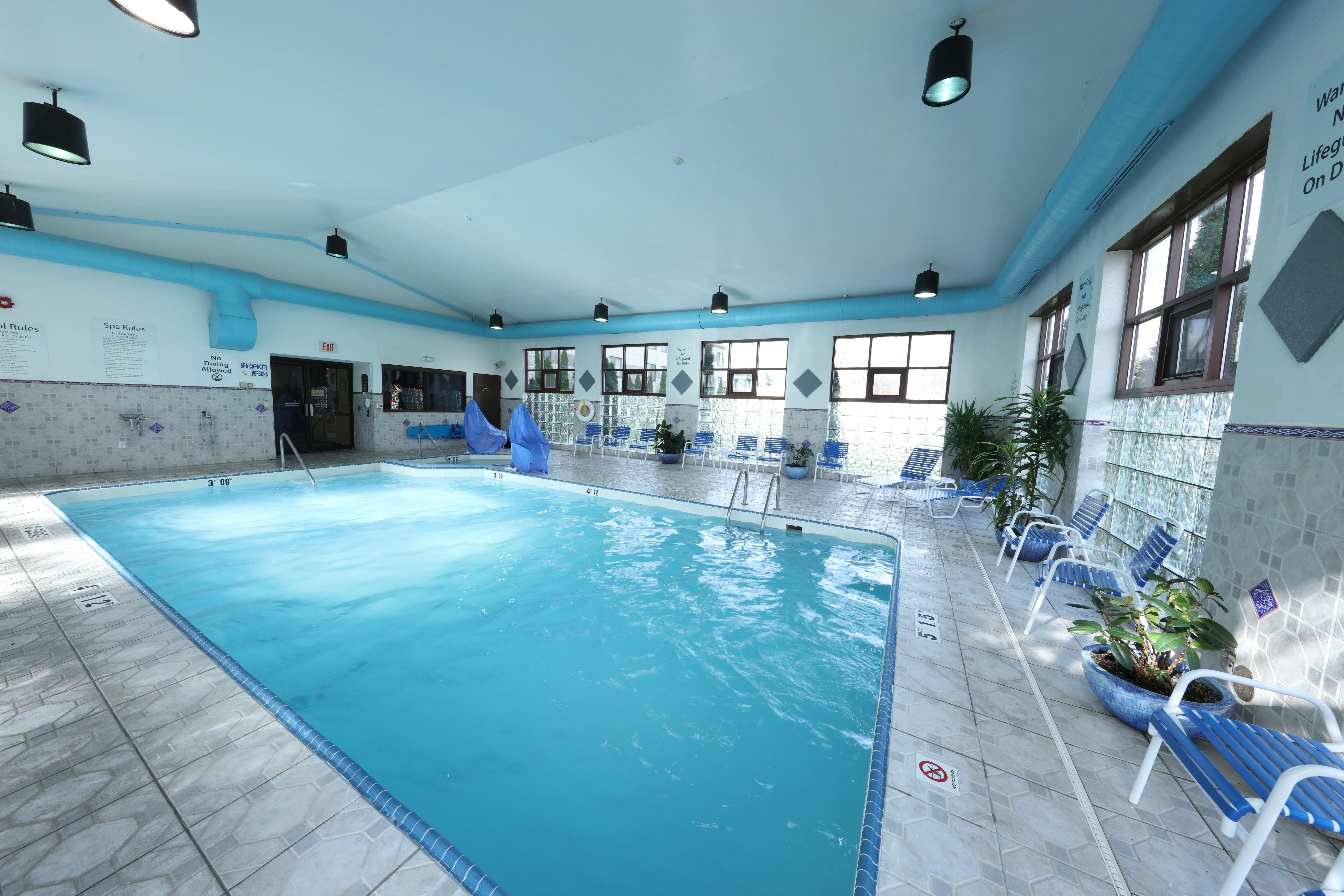 Candlewood Suites Grand Rapids Airport By Ihg Cascade Eksteriør billede
