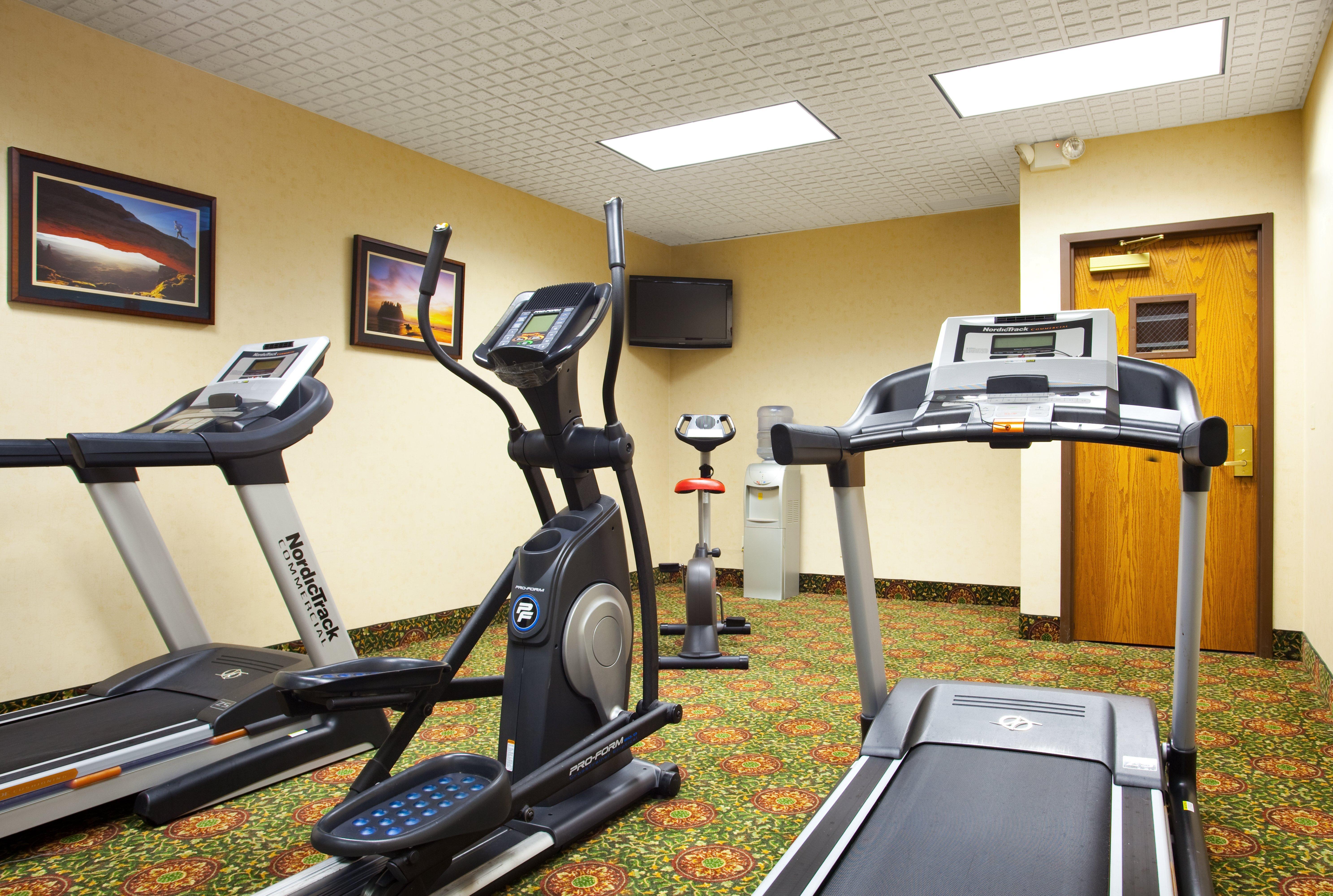 Candlewood Suites Grand Rapids Airport By Ihg Cascade Eksteriør billede