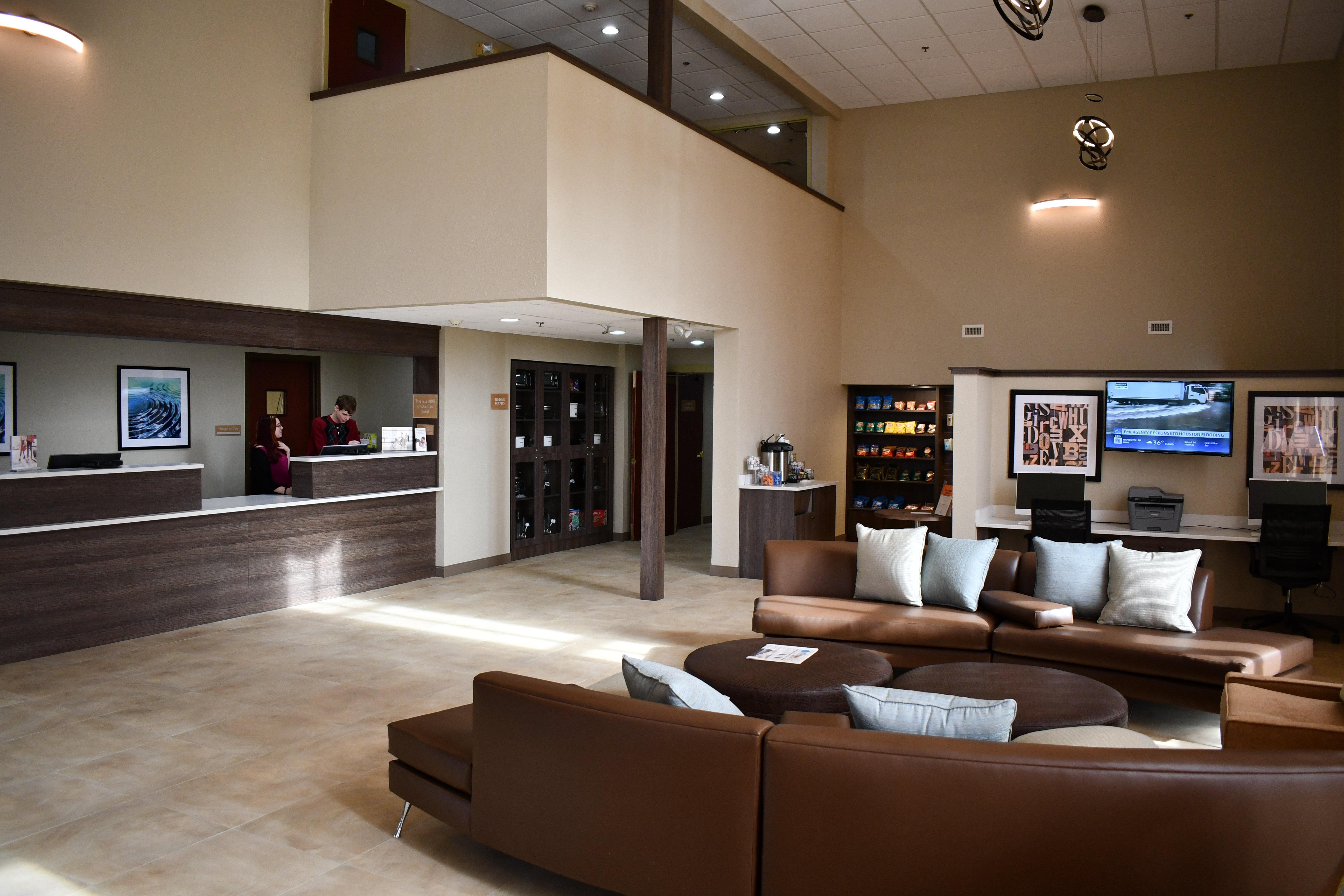 Candlewood Suites Grand Rapids Airport By Ihg Cascade Eksteriør billede