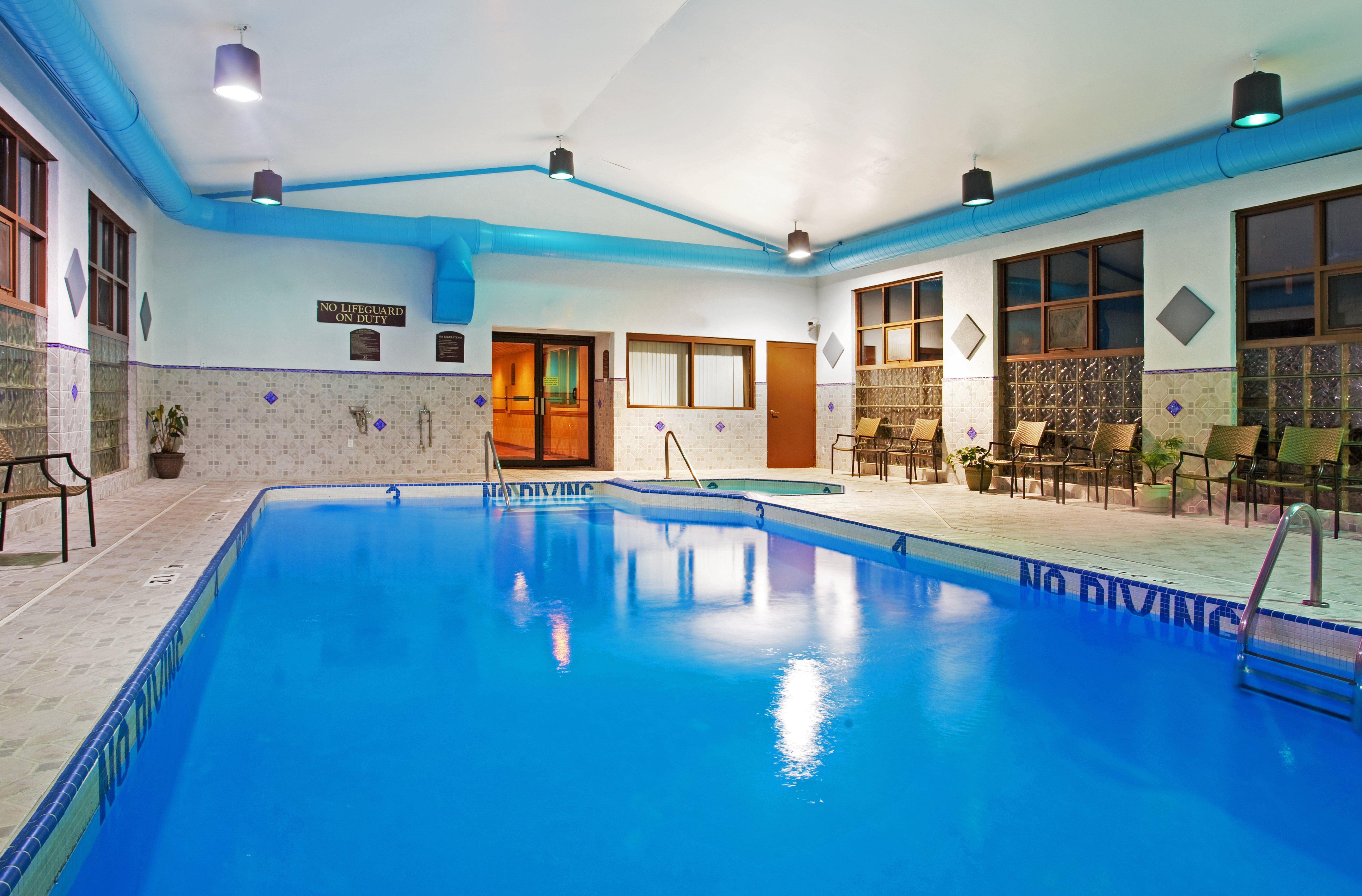 Candlewood Suites Grand Rapids Airport By Ihg Cascade Eksteriør billede