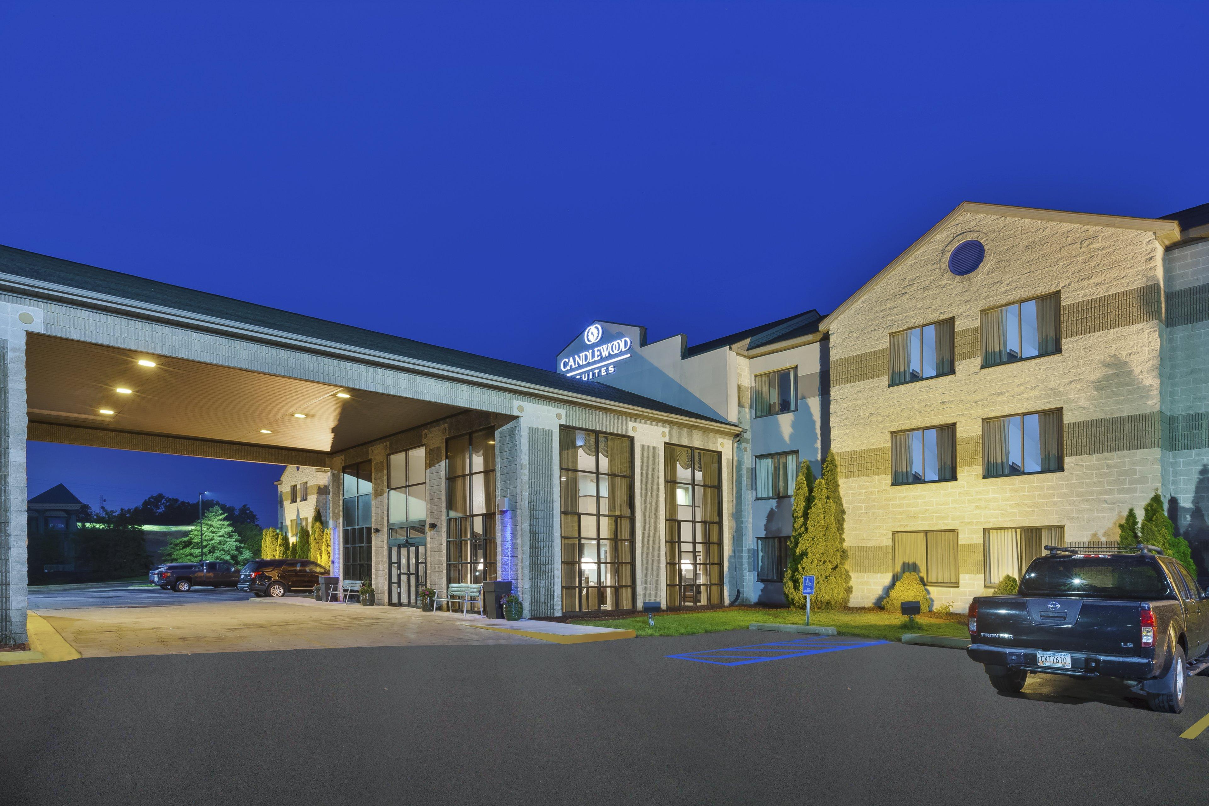 Candlewood Suites Grand Rapids Airport By Ihg Cascade Eksteriør billede
