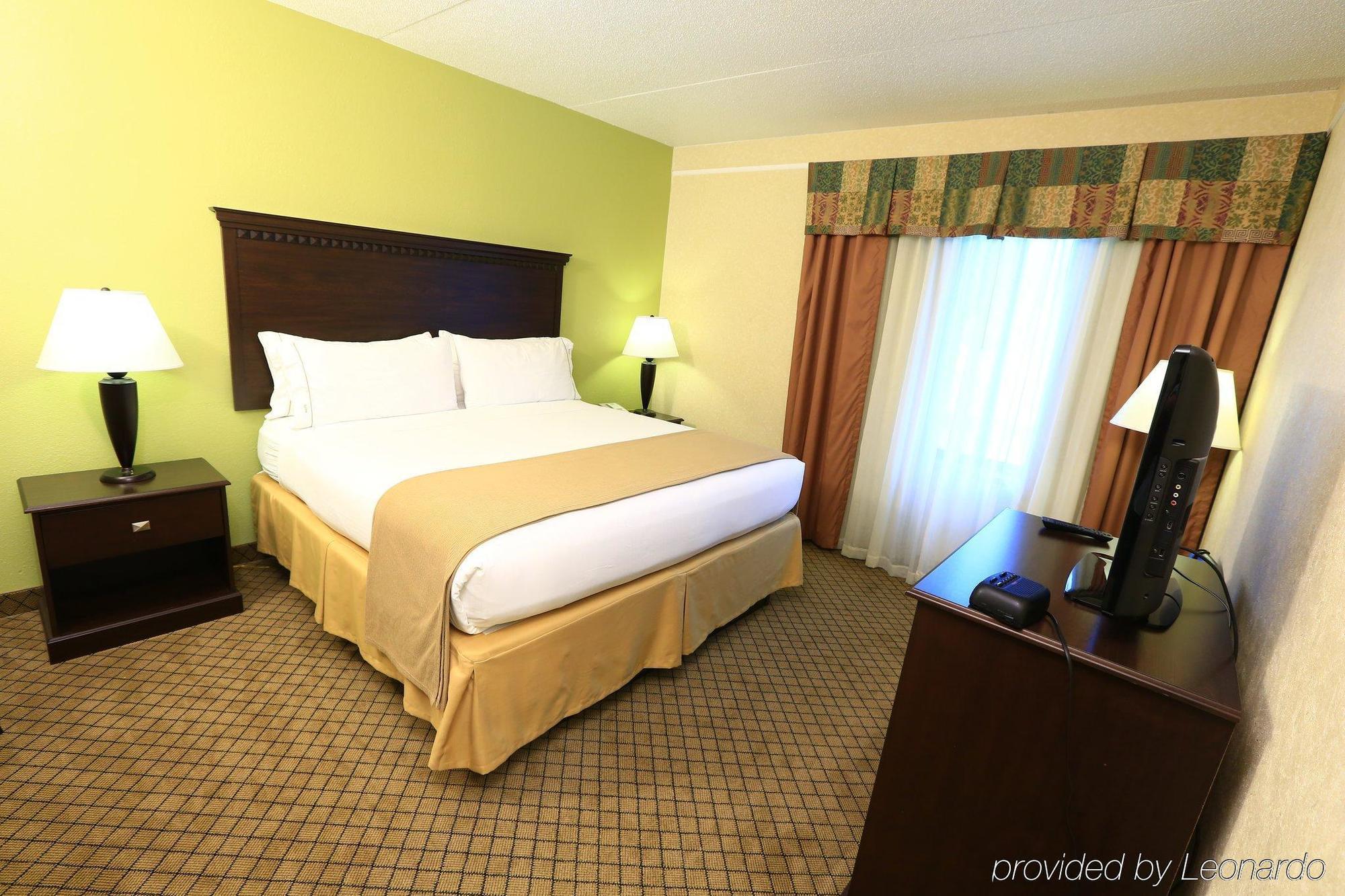 Candlewood Suites Grand Rapids Airport By Ihg Cascade Eksteriør billede