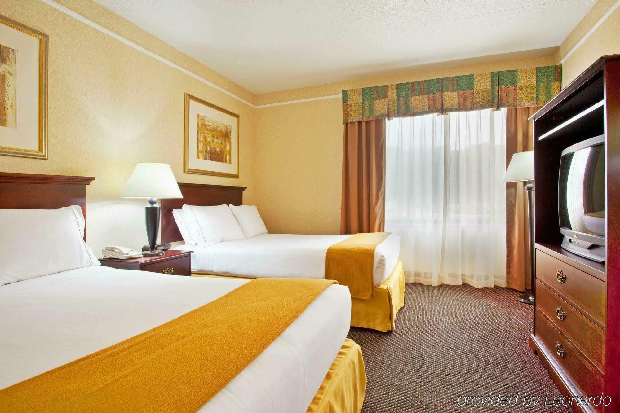 Candlewood Suites Grand Rapids Airport By Ihg Cascade Eksteriør billede