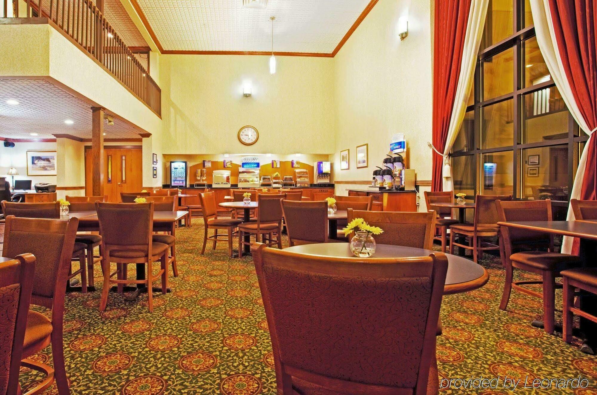 Candlewood Suites Grand Rapids Airport By Ihg Cascade Eksteriør billede